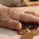 В ПФР объяснили отсутствие социальных выплат работающим пенсионерам