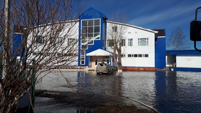 Уровень воды в реке Ухта превысил критический